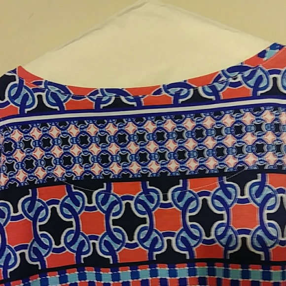 Top - Picture 3 of 4